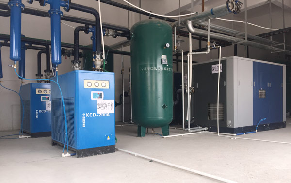 冠星陶瓷空壓機安裝工程